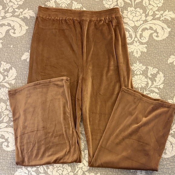 SKIMS Pants - Skims Wide Leg Velour Lounge Pants ~ Size Large ~ So Soft